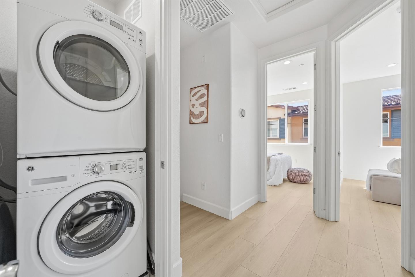 Detail Gallery Image 24 of 34 For 321 Santa Diana Ter, Sunnyvale,  CA 94085 - 3 Beds | 2/1 Baths