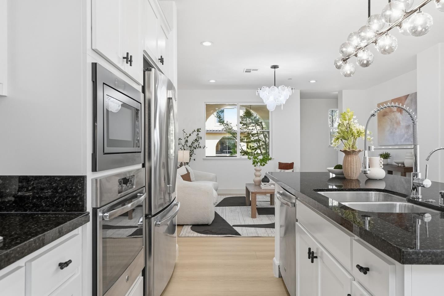 Detail Gallery Image 8 of 34 For 321 Santa Diana Ter, Sunnyvale,  CA 94085 - 3 Beds | 2/1 Baths