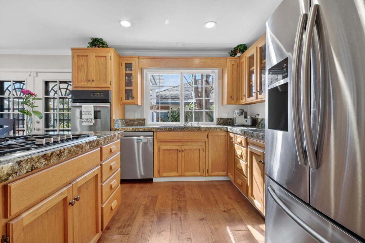 Detail Gallery Image 14 of 53 For 575 S O St, Livermore,  CA 94550 - 4 Beds | 2/1 Baths