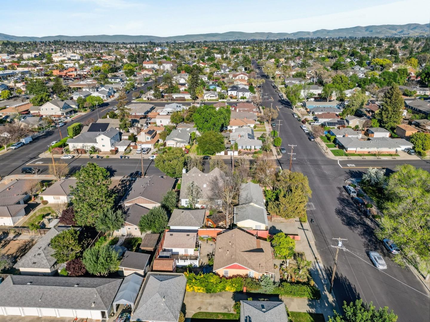 Detail Gallery Image 49 of 53 For 575 S O St, Livermore,  CA 94550 - 4 Beds | 2/1 Baths