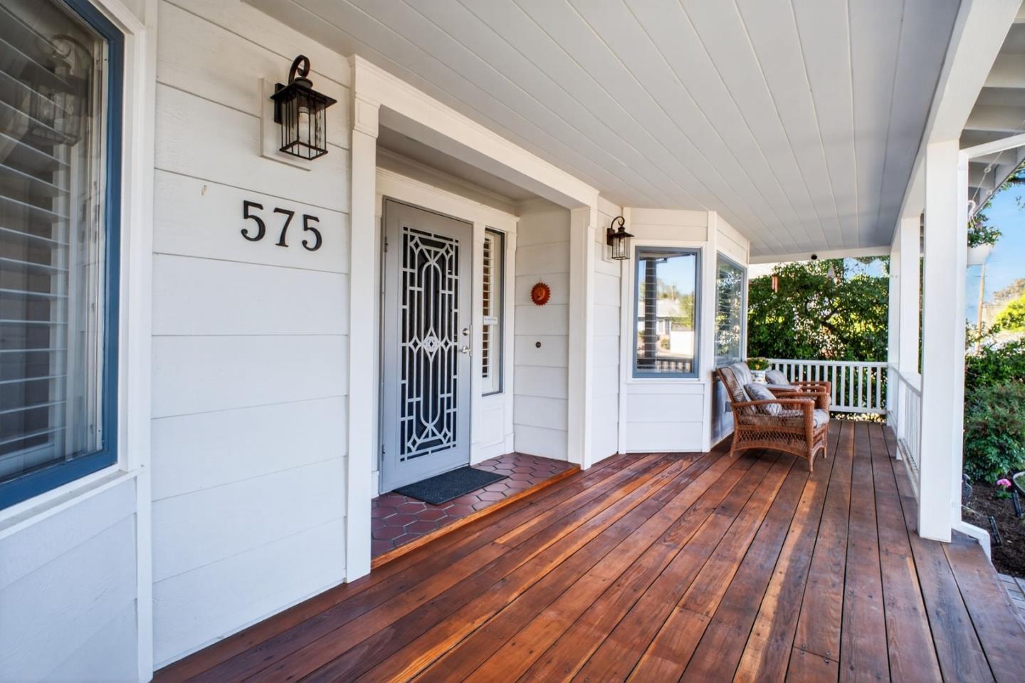 Detail Gallery Image 7 of 53 For 575 S O St, Livermore,  CA 94550 - 4 Beds | 2/1 Baths