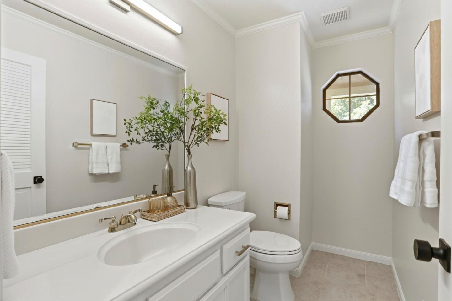 Detail Gallery Image 13 of 31 For 1503 Alta Glen Dr, San Jose,  CA 95125 - 3 Beds | 3/1 Baths