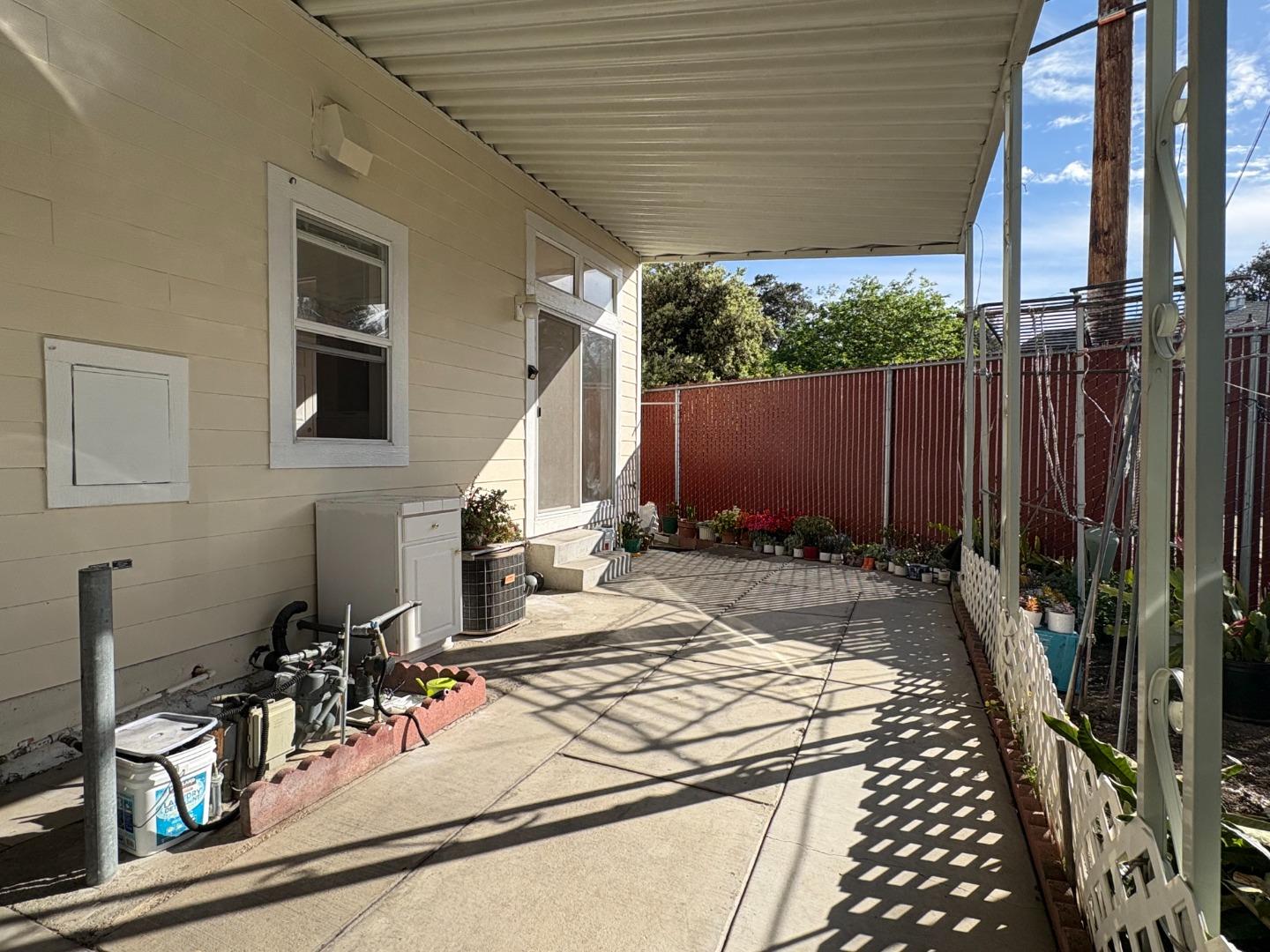 Detail Gallery Image 21 of 36 For 1201 Sycamore Ter #39,  Sunnyvale,  CA 94086 - 3 Beds | 2 Baths