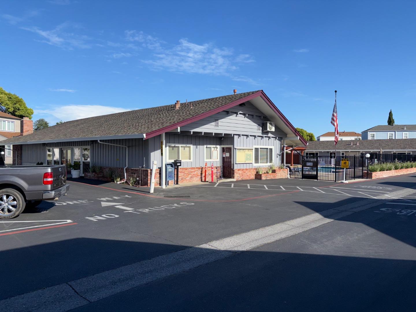 Detail Gallery Image 27 of 36 For 1201 Sycamore Ter #39,  Sunnyvale,  CA 94086 - 3 Beds | 2 Baths