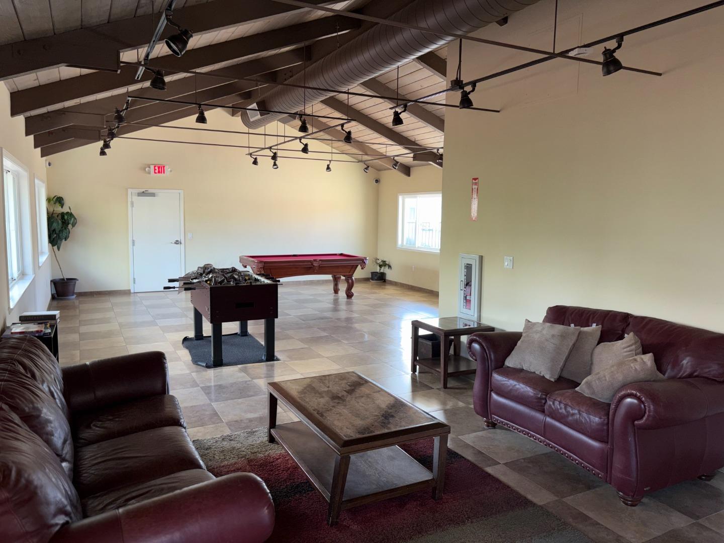 Detail Gallery Image 32 of 36 For 1201 Sycamore Ter #39,  Sunnyvale,  CA 94086 - 3 Beds | 2 Baths