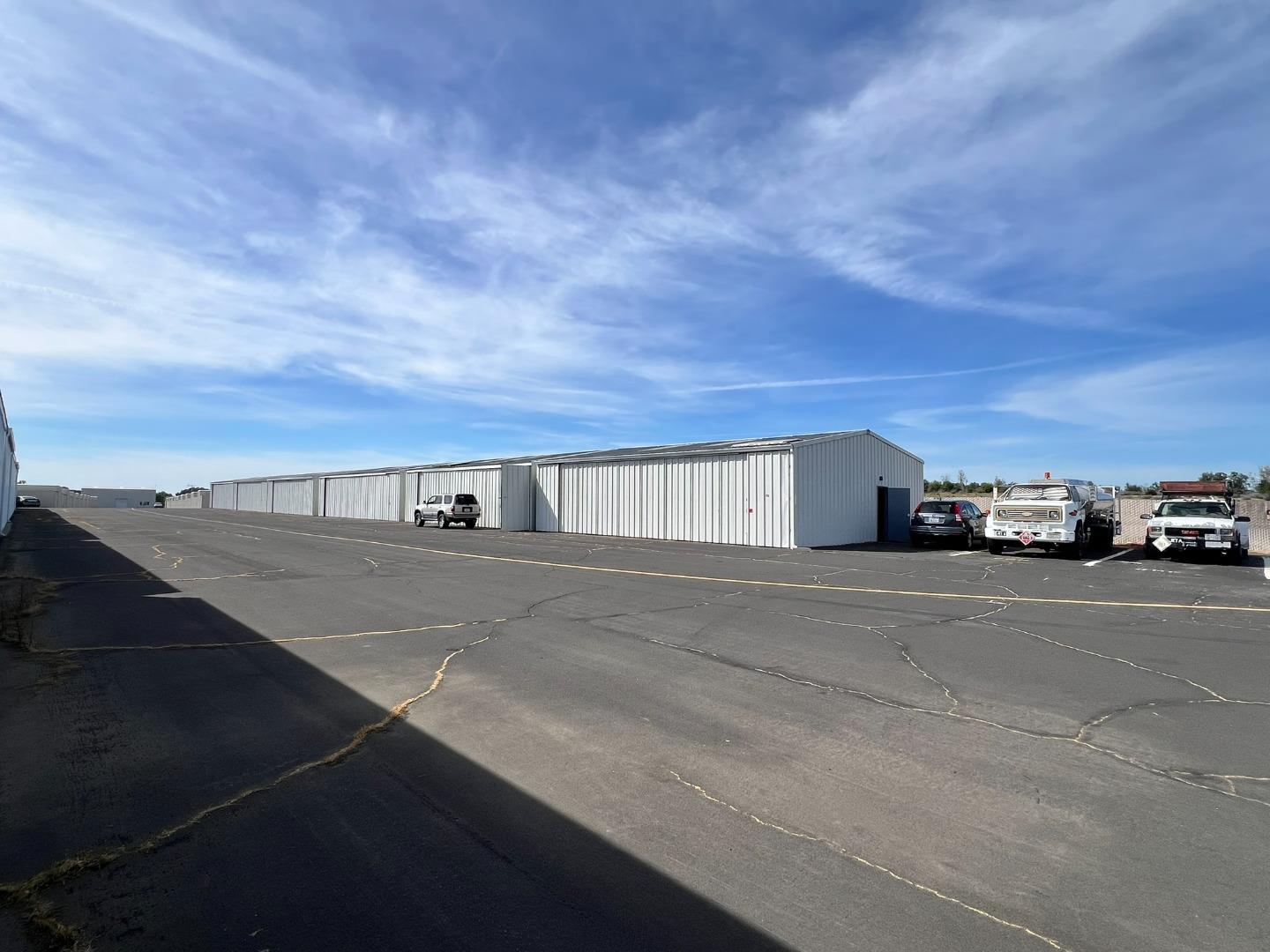 Detail Gallery Image 6 of 12 For Hangar #75 New Airport Rd, Auburn,  CA 95602 - – Beds | – Baths