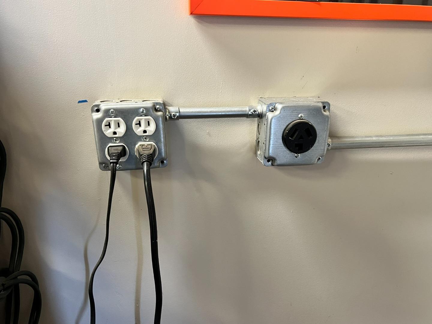 Detail Gallery Image 9 of 12 For Hangar #75 New Airport Rd, Auburn,  CA 95602 - – Beds | – Baths