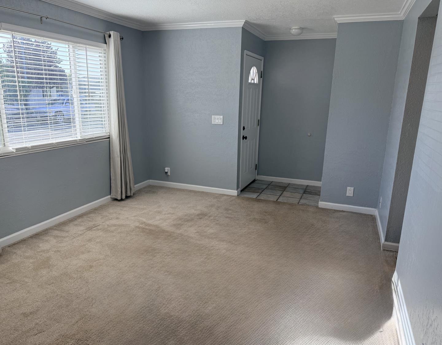 Detail Gallery Image 4 of 21 For 2423 Baltic Dr, Fairfield,  CA 94533 - 3 Beds | 1/1 Baths