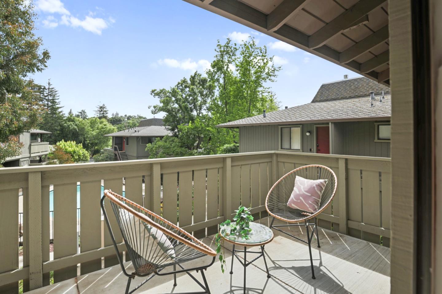 Detail Gallery Image 9 of 16 For 14351 Saratoga Ave #B,  Saratoga,  CA 95070 - 2 Beds | 2 Baths