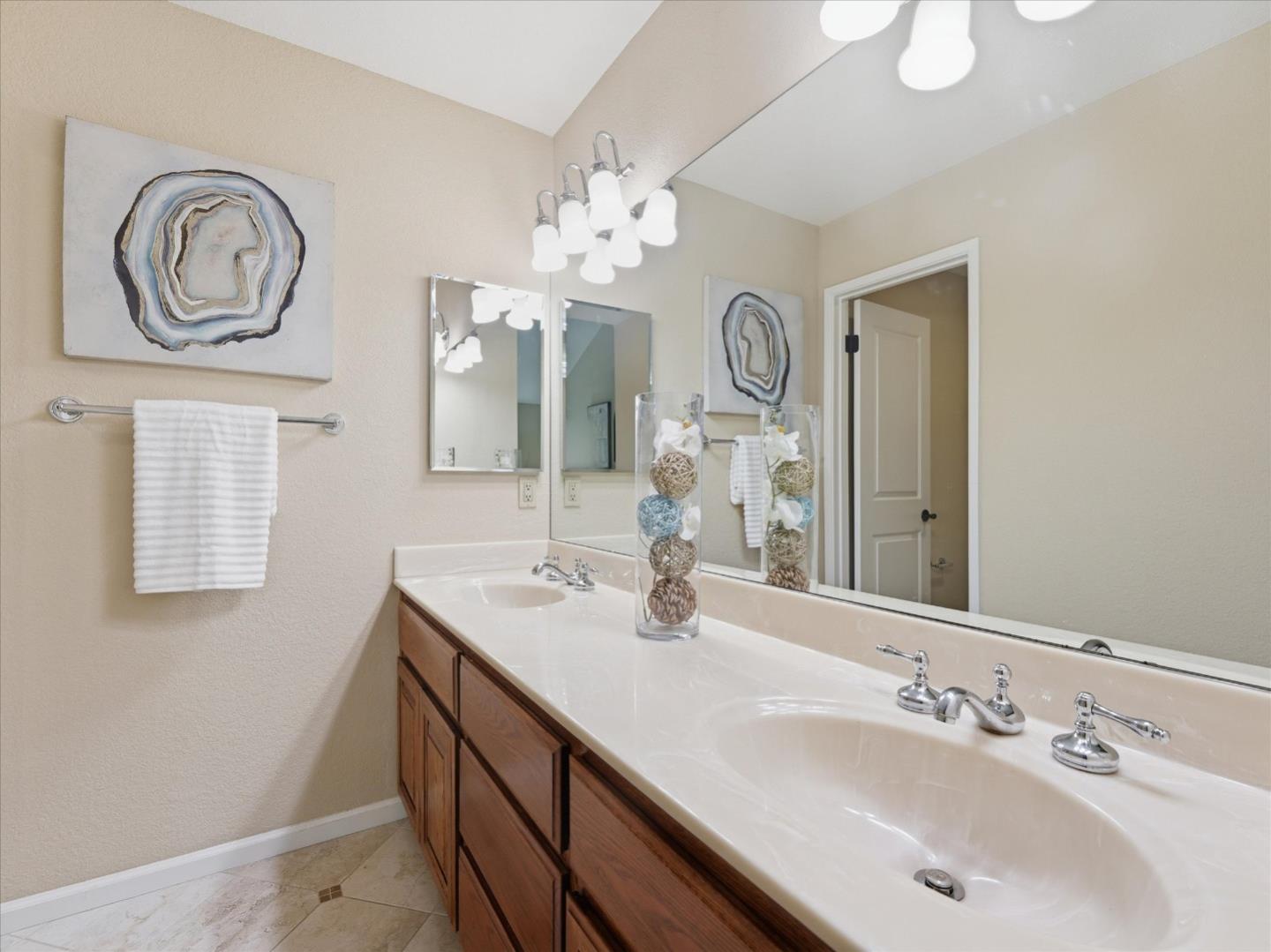 Photo #17: ML82041685 Listing: Photo #17