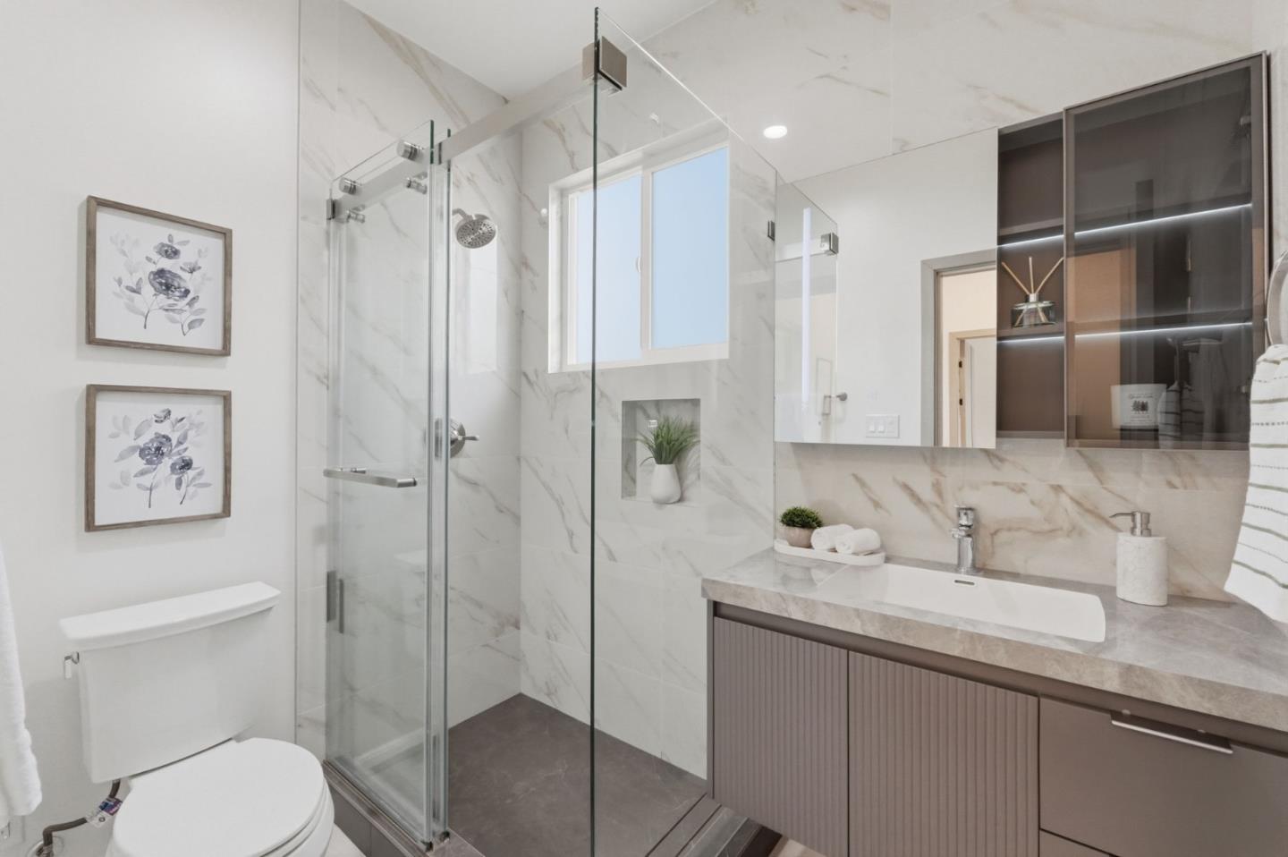 Detail Gallery Image 39 of 43 For Harwood Rd, San Jose,  CA 95124 - 6 Beds | 4 Baths