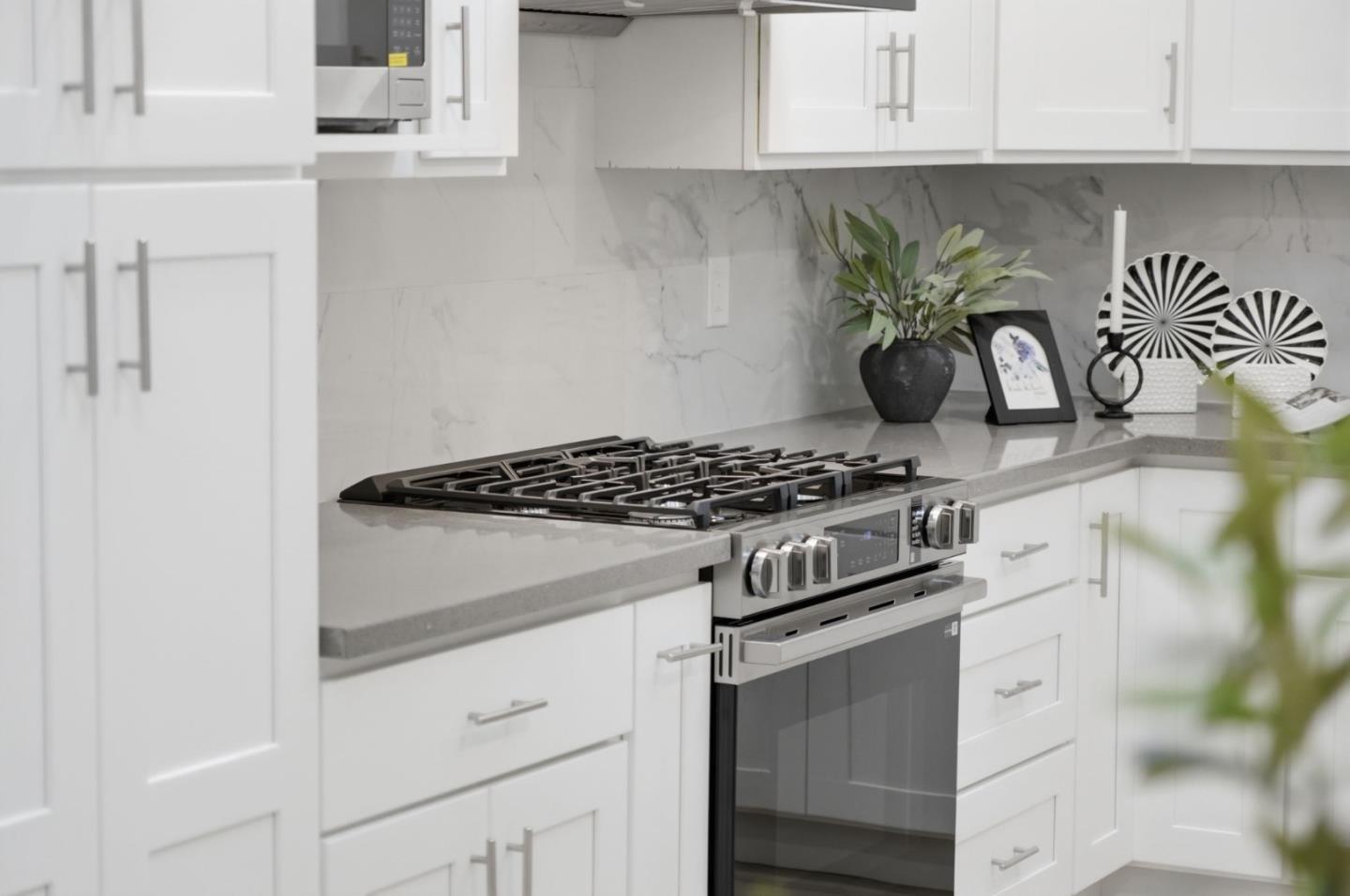 Detail Gallery Image 9 of 43 For Harwood Rd, San Jose,  CA 95124 - 6 Beds | 4 Baths