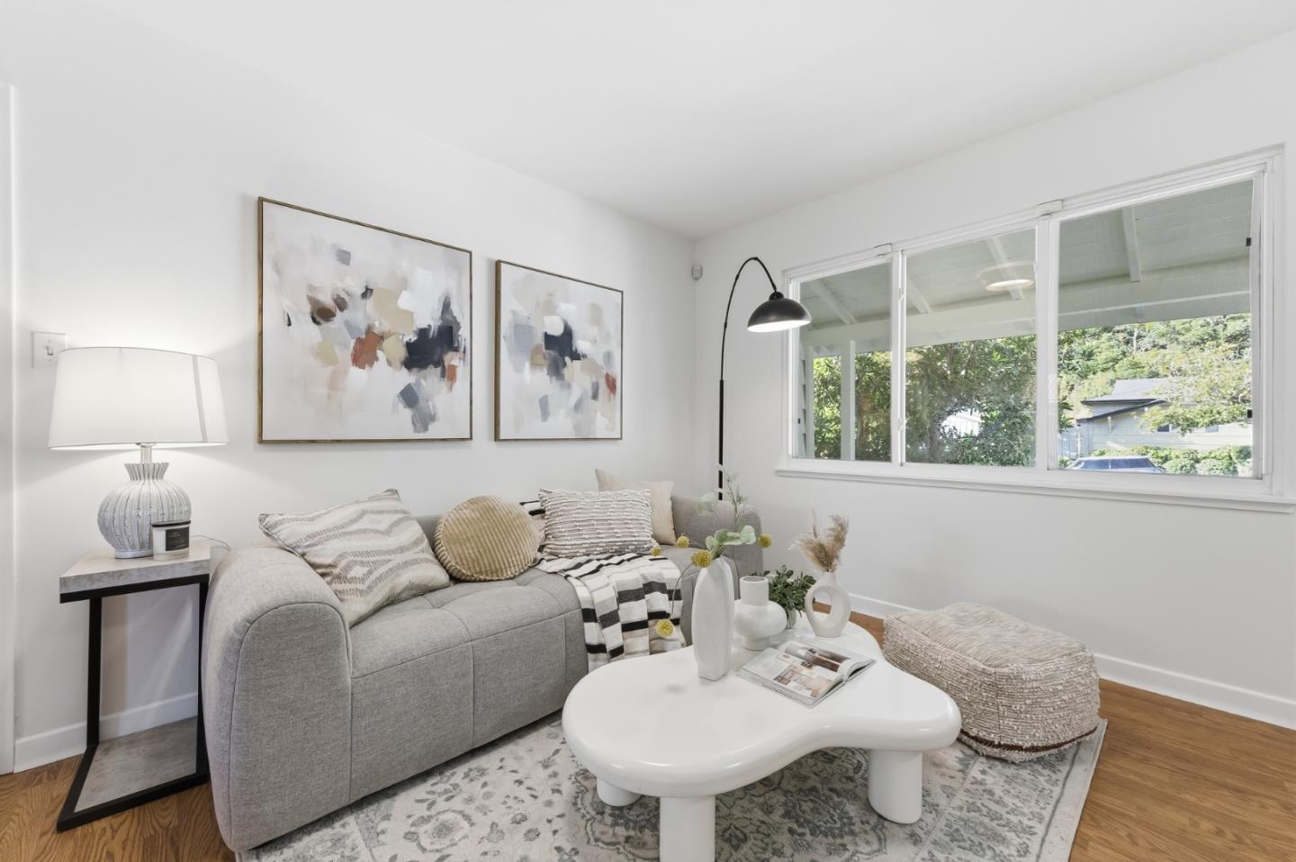 Detail Gallery Image 12 of 37 For 681 Emerald Hill Rd, Redwood City,  CA 94061 - 3 Beds | 2 Baths