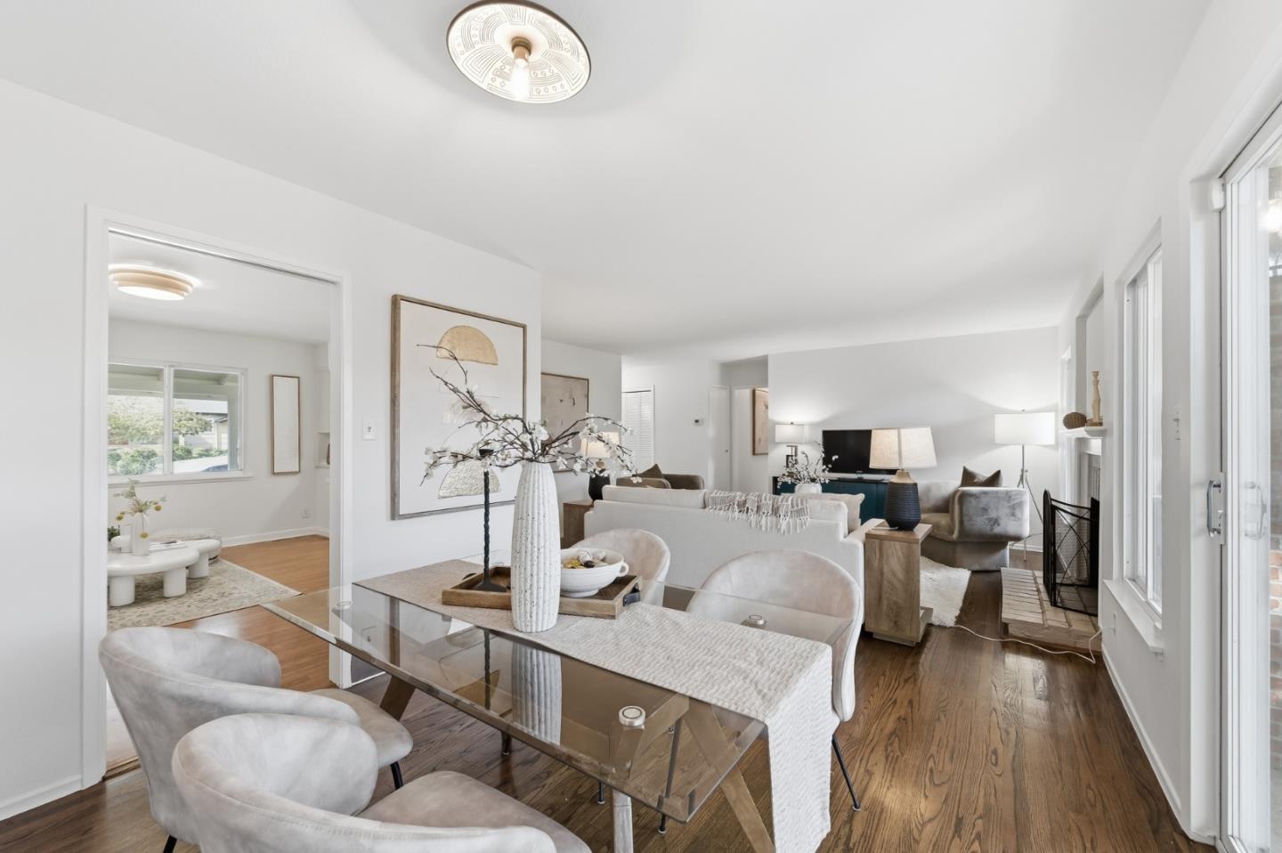 Detail Gallery Image 15 of 37 For 681 Emerald Hill Rd, Redwood City,  CA 94061 - 3 Beds | 2 Baths