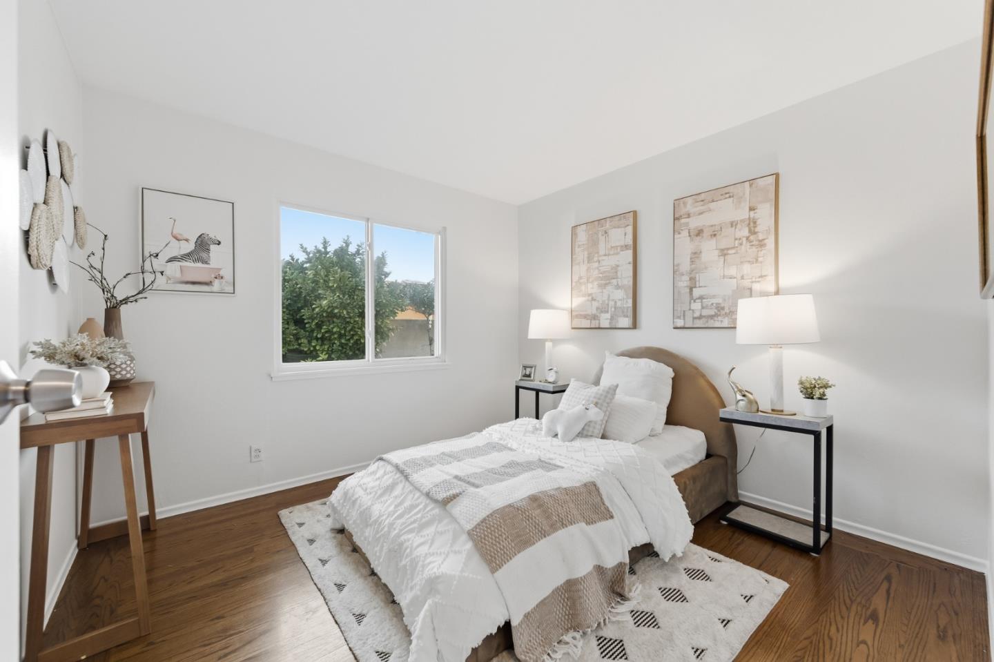 Detail Gallery Image 20 of 37 For 681 Emerald Hill Rd, Redwood City,  CA 94061 - 3 Beds | 2 Baths