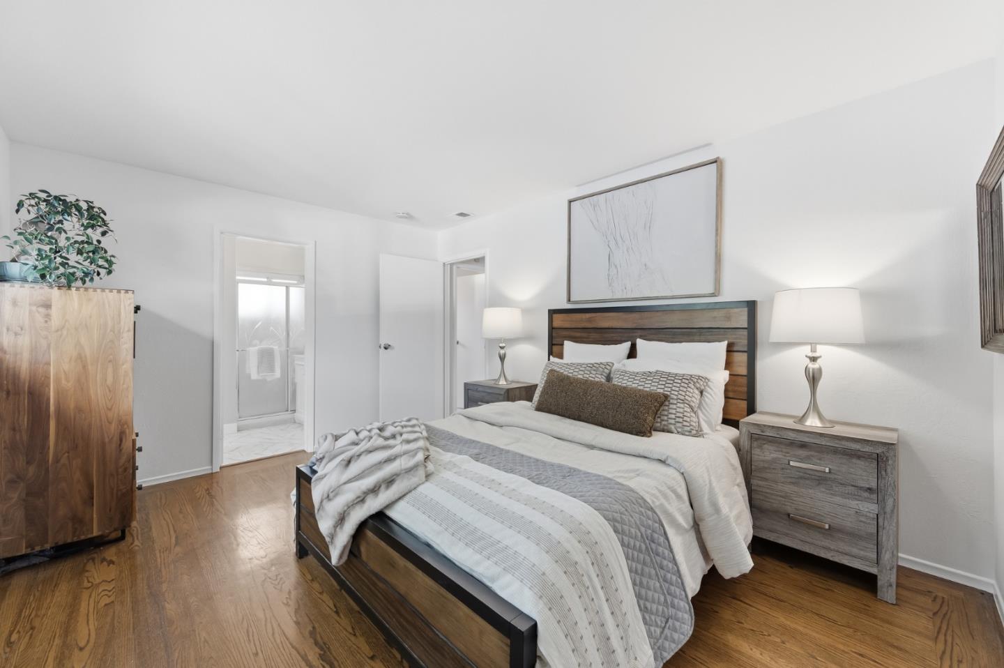 Detail Gallery Image 23 of 37 For 681 Emerald Hill Rd, Redwood City,  CA 94061 - 3 Beds | 2 Baths