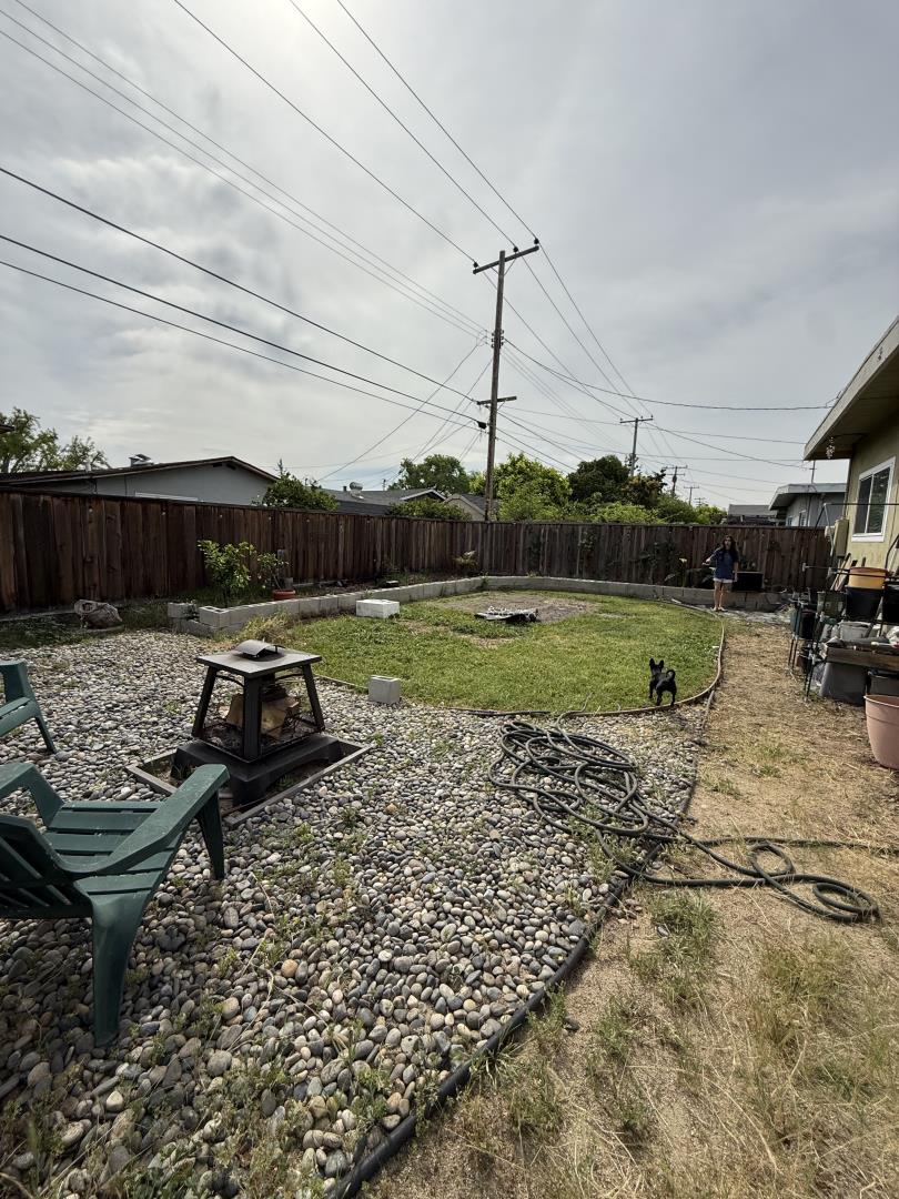 Detail Gallery Image 6 of 6 For 1223 Kiely Blvd, Santa Clara,  CA 95051 - 3 Beds | 2 Baths