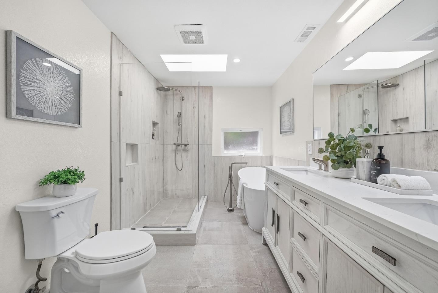 Detail Gallery Image 28 of 44 For 747 Madrone Ave, Sunnyvale,  CA 94085 - 3 Beds | 2/1 Baths