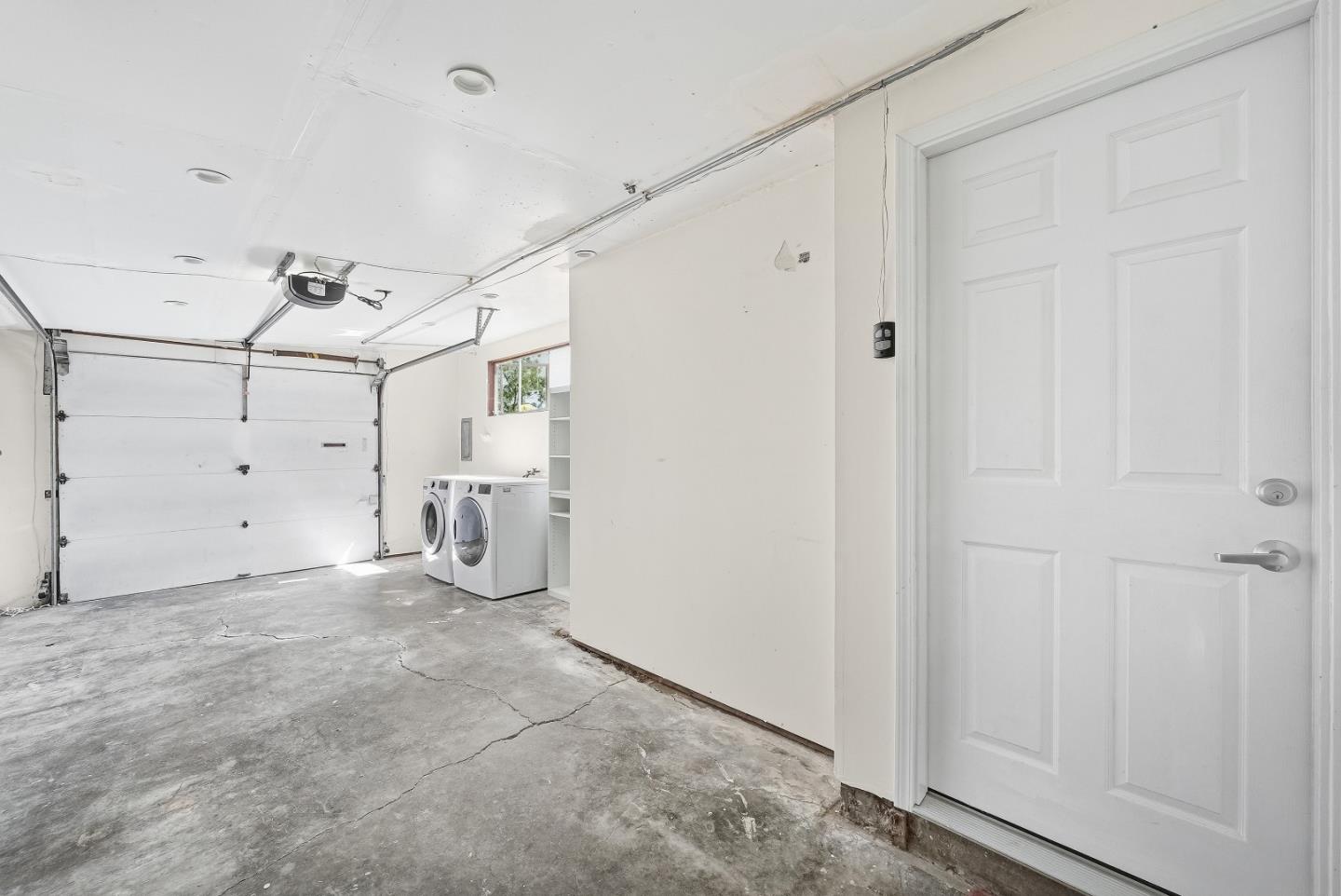 Detail Gallery Image 32 of 44 For 747 Madrone Ave, Sunnyvale,  CA 94085 - 3 Beds | 2/1 Baths