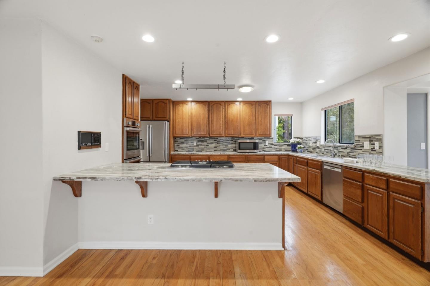 Detail Gallery Image 21 of 54 For 8 Cramden Dr, Monterey,  CA 93940 - 4 Beds | 3/1 Baths