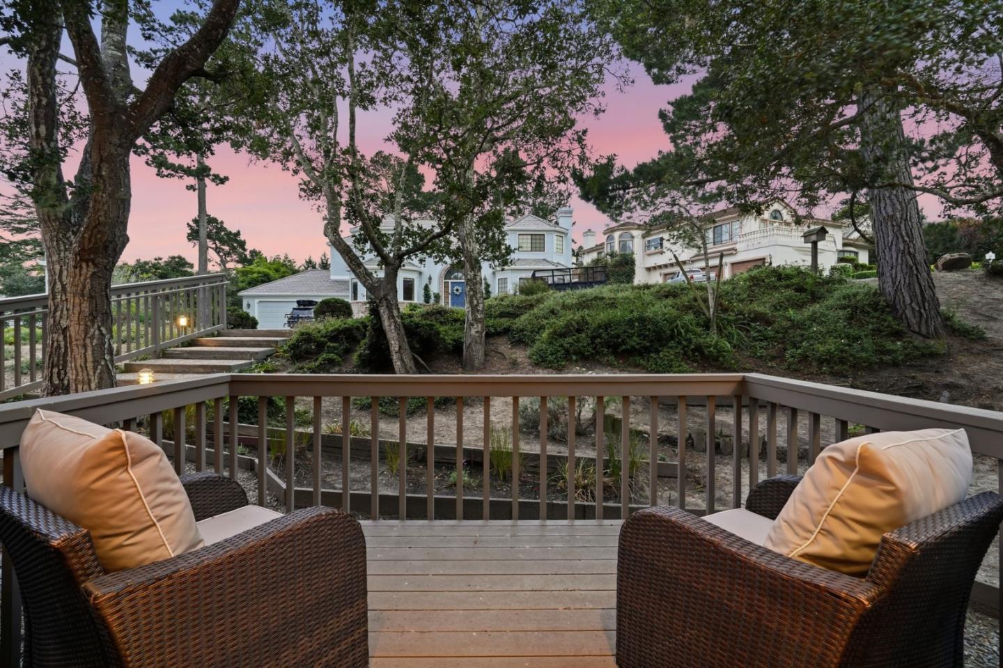 Detail Gallery Image 4 of 54 For 8 Cramden Dr, Monterey,  CA 93940 - 4 Beds | 3/1 Baths