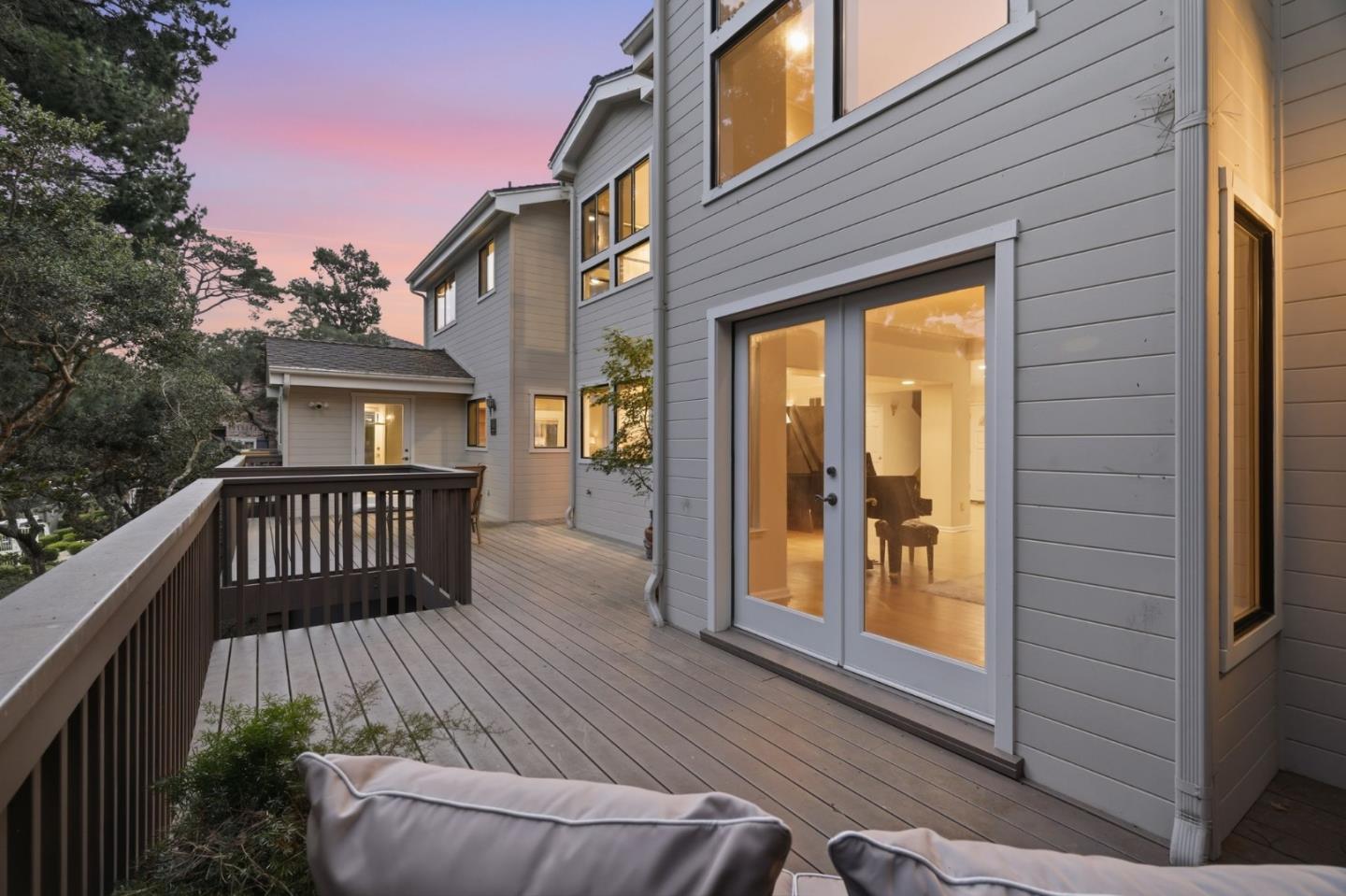 Detail Gallery Image 7 of 54 For 8 Cramden Dr, Monterey,  CA 93940 - 4 Beds | 3/1 Baths