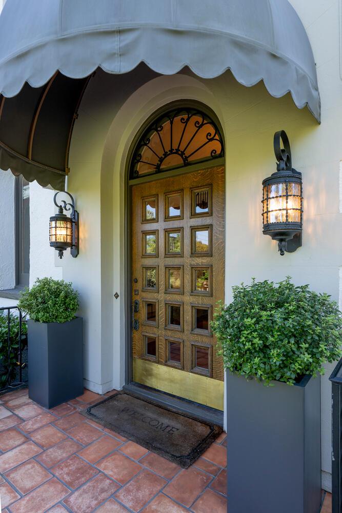 Detail Gallery Image 12 of 86 For 335 El Portal Ave, Hillsborough,  CA 94010 - 5 Beds | 3/1 Baths