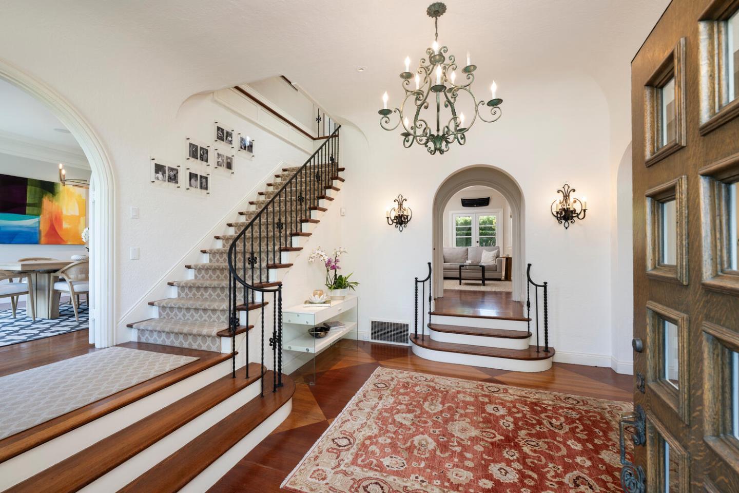 Detail Gallery Image 13 of 86 For 335 El Portal Ave, Hillsborough,  CA 94010 - 5 Beds | 3/1 Baths