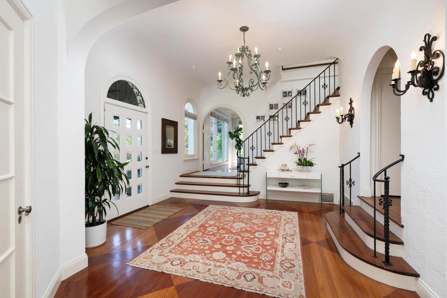 Detail Gallery Image 14 of 86 For 335 El Portal Ave, Hillsborough,  CA 94010 - 5 Beds | 3/1 Baths