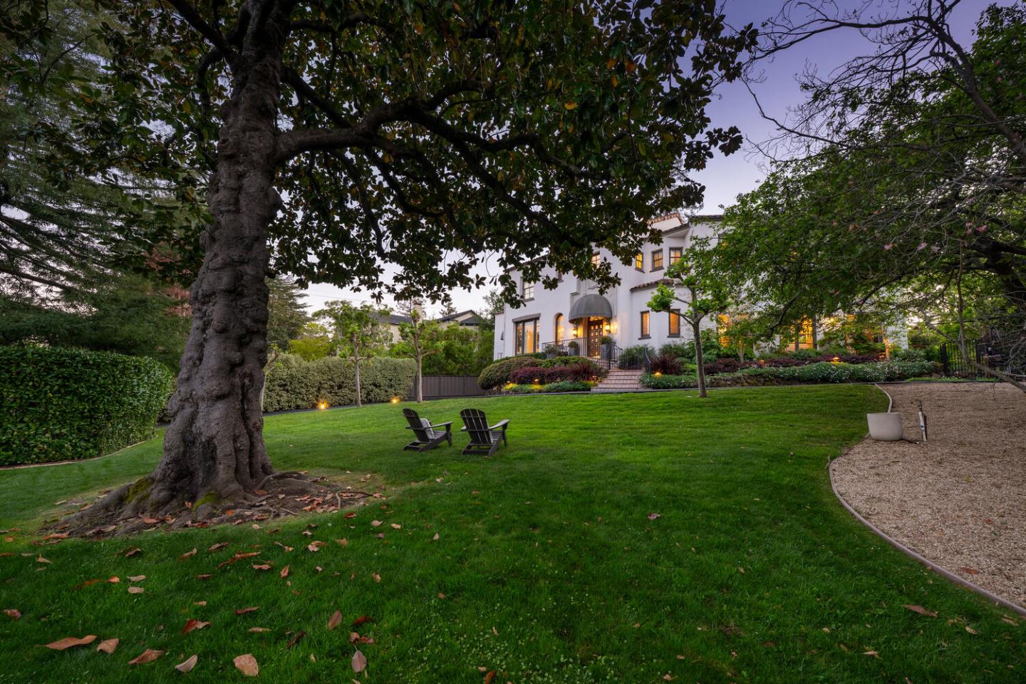 Detail Gallery Image 3 of 86 For 335 El Portal Ave, Hillsborough,  CA 94010 - 5 Beds | 3/1 Baths