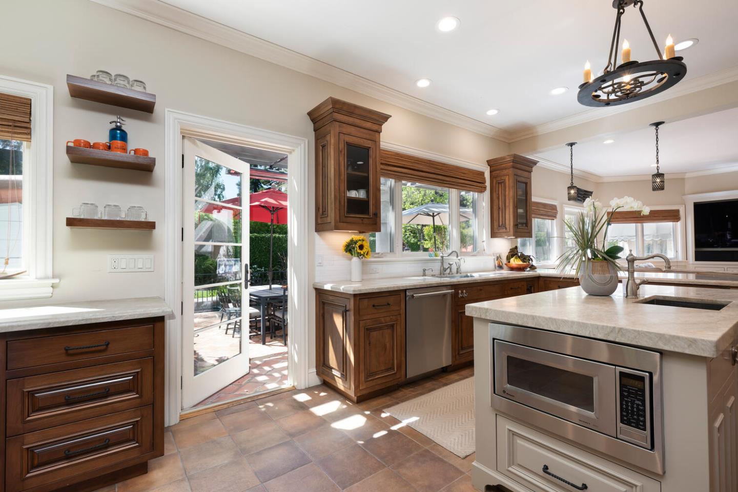 Detail Gallery Image 32 of 86 For 335 El Portal Ave, Hillsborough,  CA 94010 - 5 Beds | 3/1 Baths