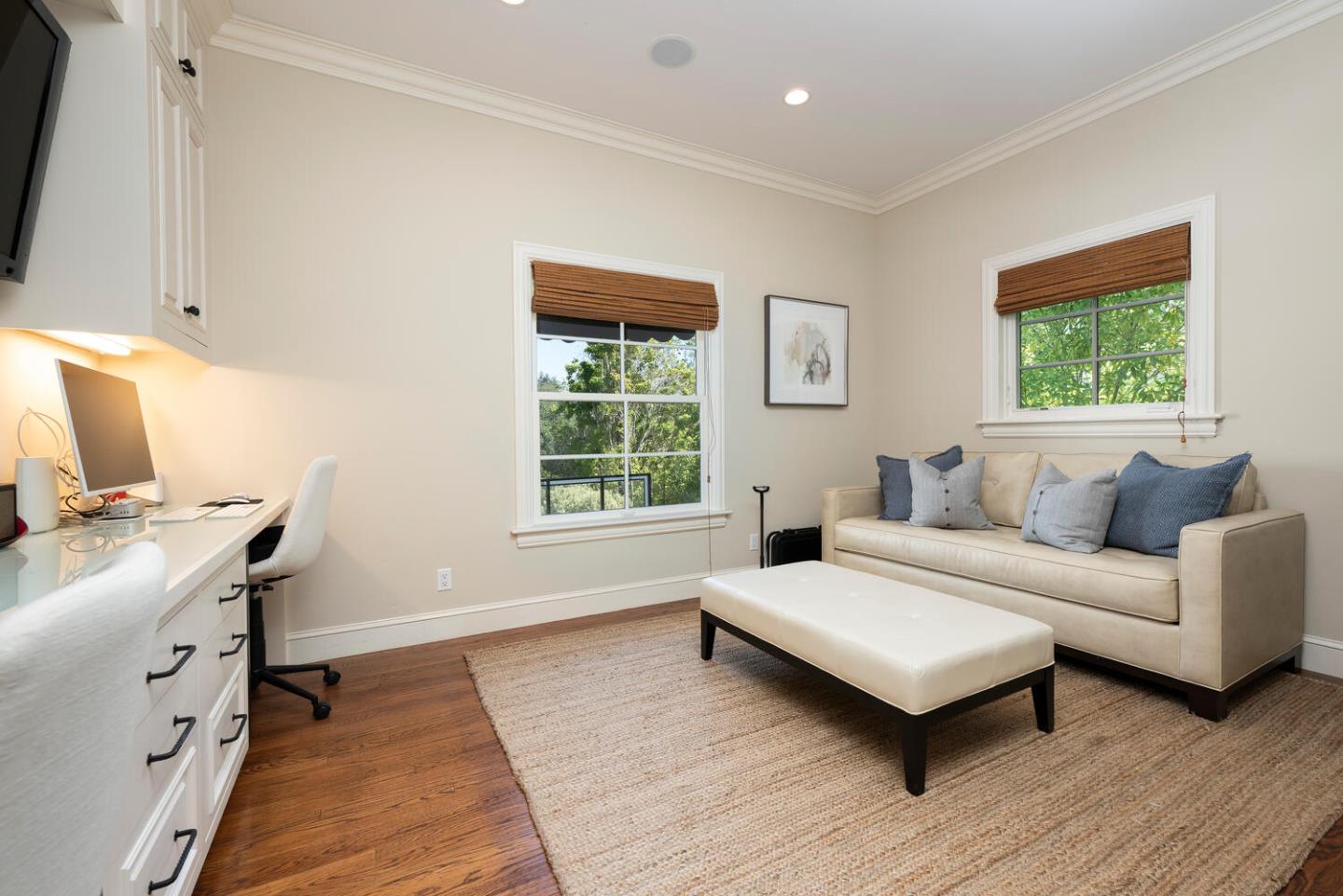 Detail Gallery Image 34 of 86 For 335 El Portal Ave, Hillsborough,  CA 94010 - 5 Beds | 3/1 Baths