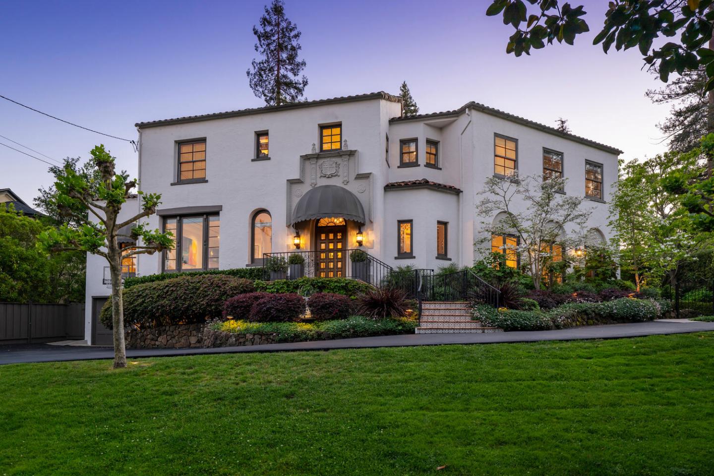 Detail Gallery Image 4 of 86 For 335 El Portal Ave, Hillsborough,  CA 94010 - 5 Beds | 3/1 Baths