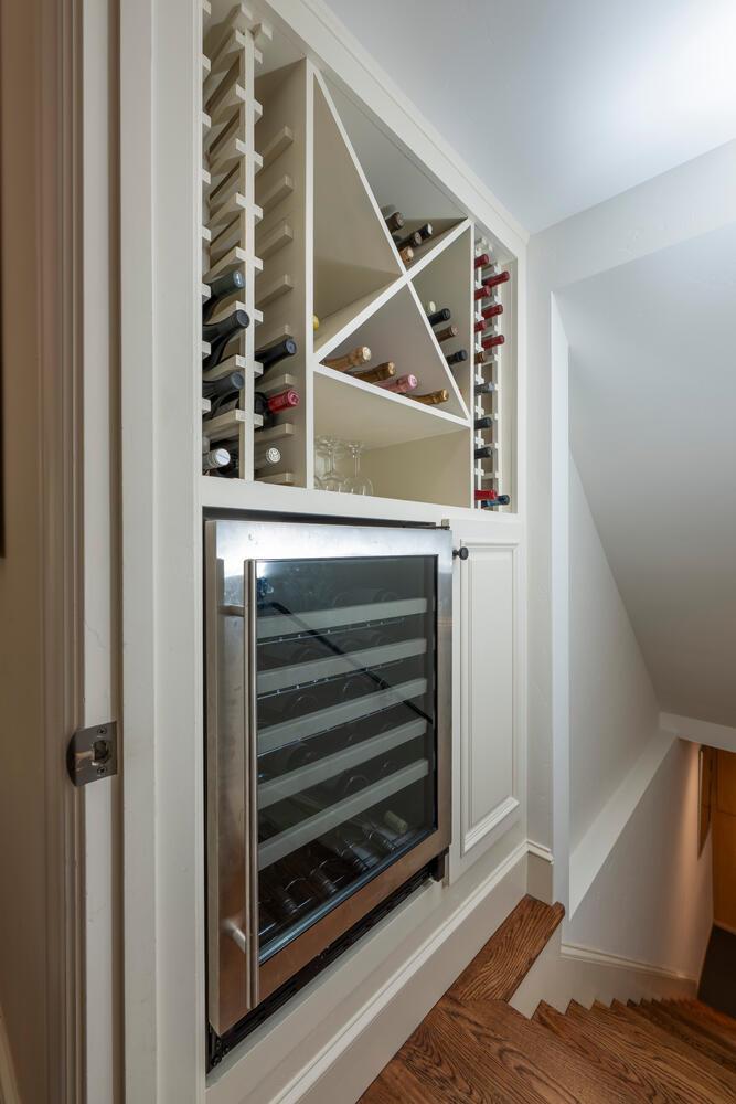 Detail Gallery Image 49 of 86 For 335 El Portal Ave, Hillsborough,  CA 94010 - 5 Beds | 3/1 Baths