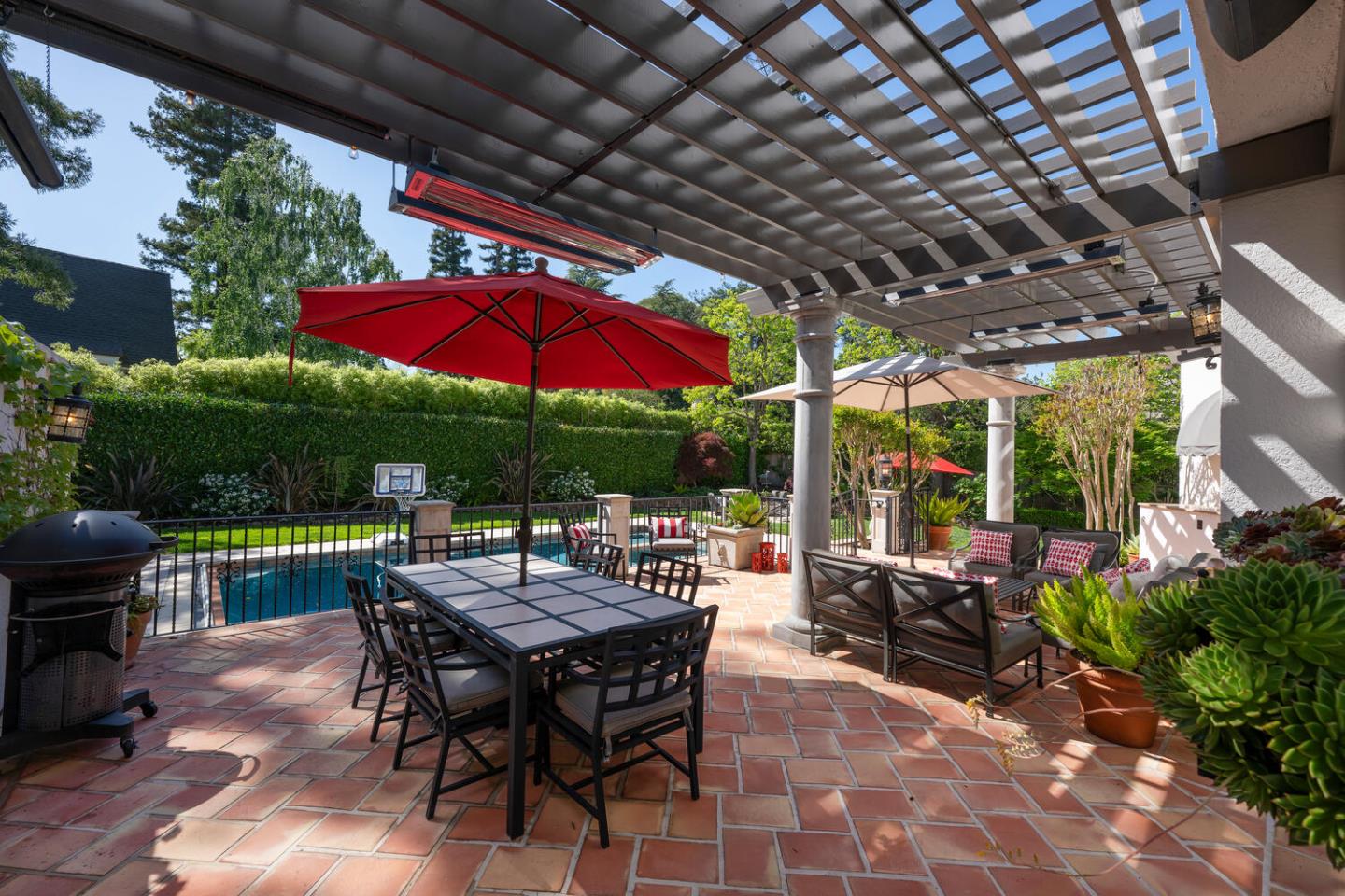 Detail Gallery Image 52 of 86 For 335 El Portal Ave, Hillsborough,  CA 94010 - 5 Beds | 3/1 Baths