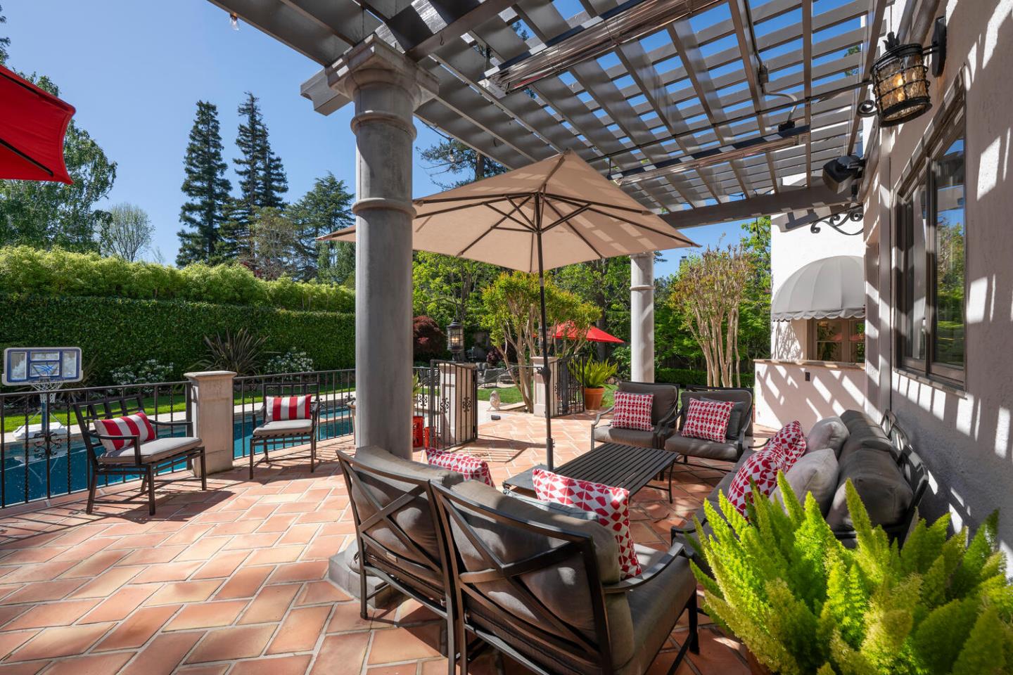 Detail Gallery Image 54 of 86 For 335 El Portal Ave, Hillsborough,  CA 94010 - 5 Beds | 3/1 Baths