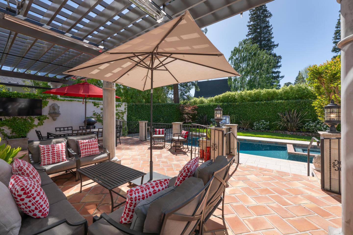 Detail Gallery Image 56 of 86 For 335 El Portal Ave, Hillsborough,  CA 94010 - 5 Beds | 3/1 Baths