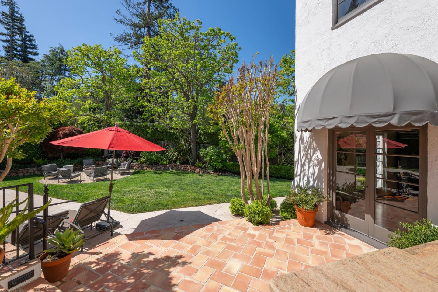 Detail Gallery Image 58 of 86 For 335 El Portal Ave, Hillsborough,  CA 94010 - 5 Beds | 3/1 Baths