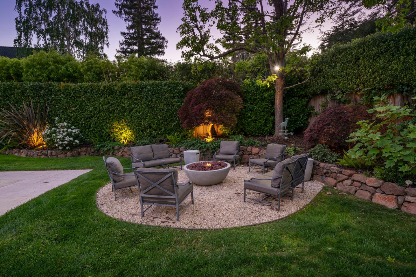 Detail Gallery Image 71 of 86 For 335 El Portal Ave, Hillsborough,  CA 94010 - 5 Beds | 3/1 Baths