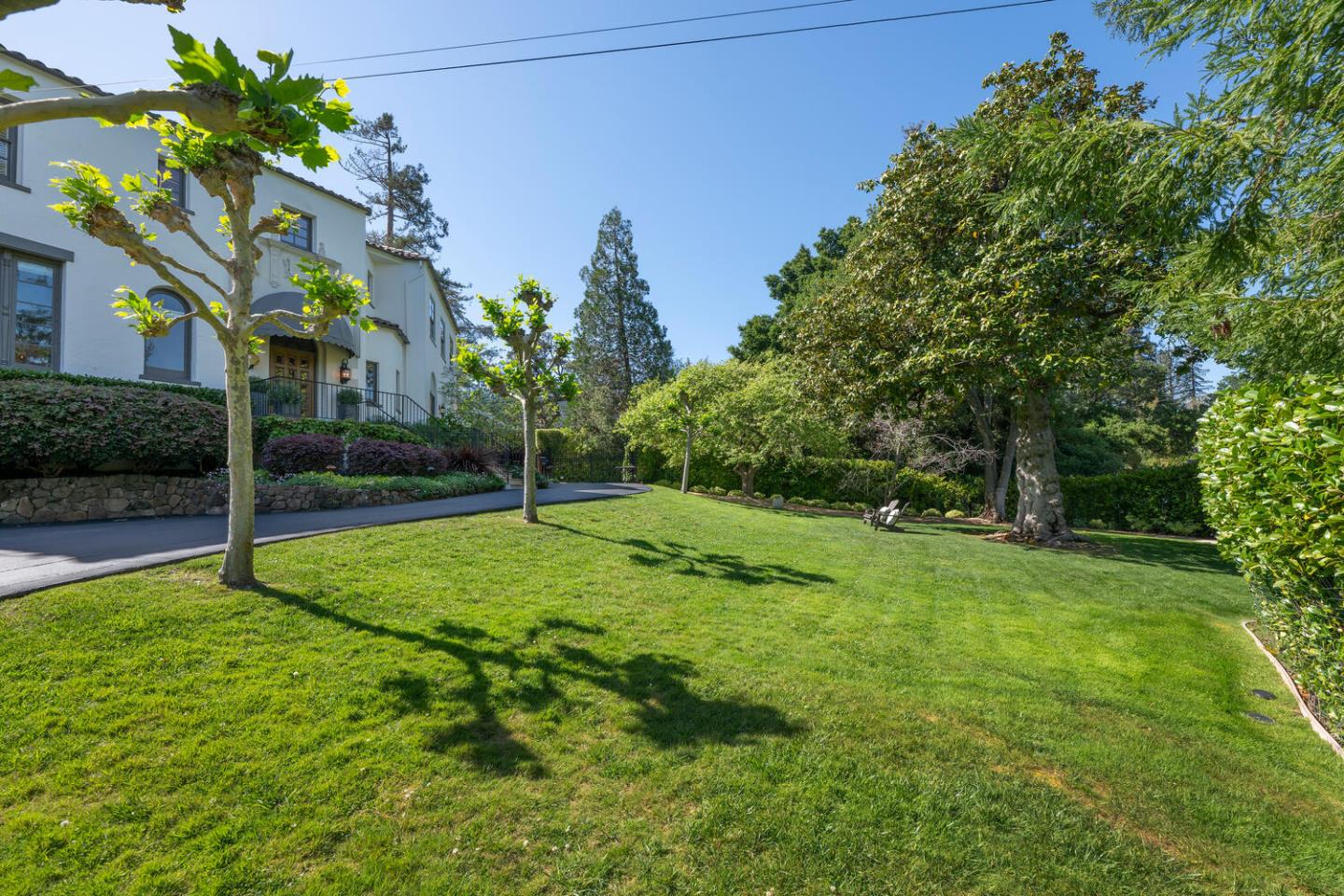 Detail Gallery Image 8 of 86 For 335 El Portal Ave, Hillsborough,  CA 94010 - 5 Beds | 3/1 Baths