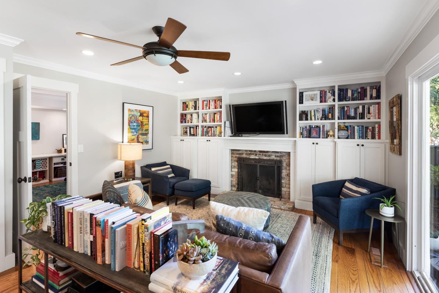 Detail Gallery Image 12 of 32 For 963 Wing Pl, Stanford,  CA 94305 - 5 Beds | 3 Baths