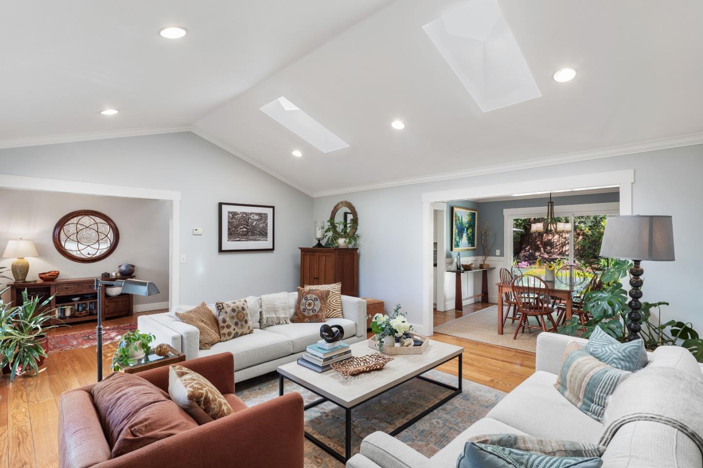 Detail Gallery Image 6 of 32 For 963 Wing Pl, Stanford,  CA 94305 - 5 Beds | 3 Baths