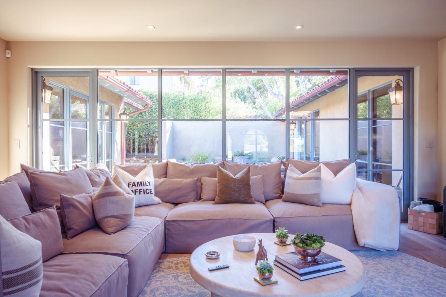 Detail Gallery Image 10 of 34 For 1014 Broncho Rd, Pebble Beach,  CA 93953 - 3 Beds | 3 Baths