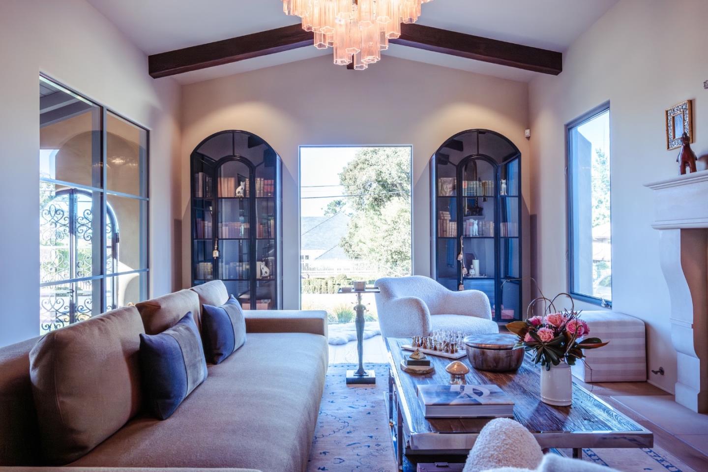 Detail Gallery Image 13 of 34 For 1014 Broncho Rd, Pebble Beach,  CA 93953 - 3 Beds | 3 Baths