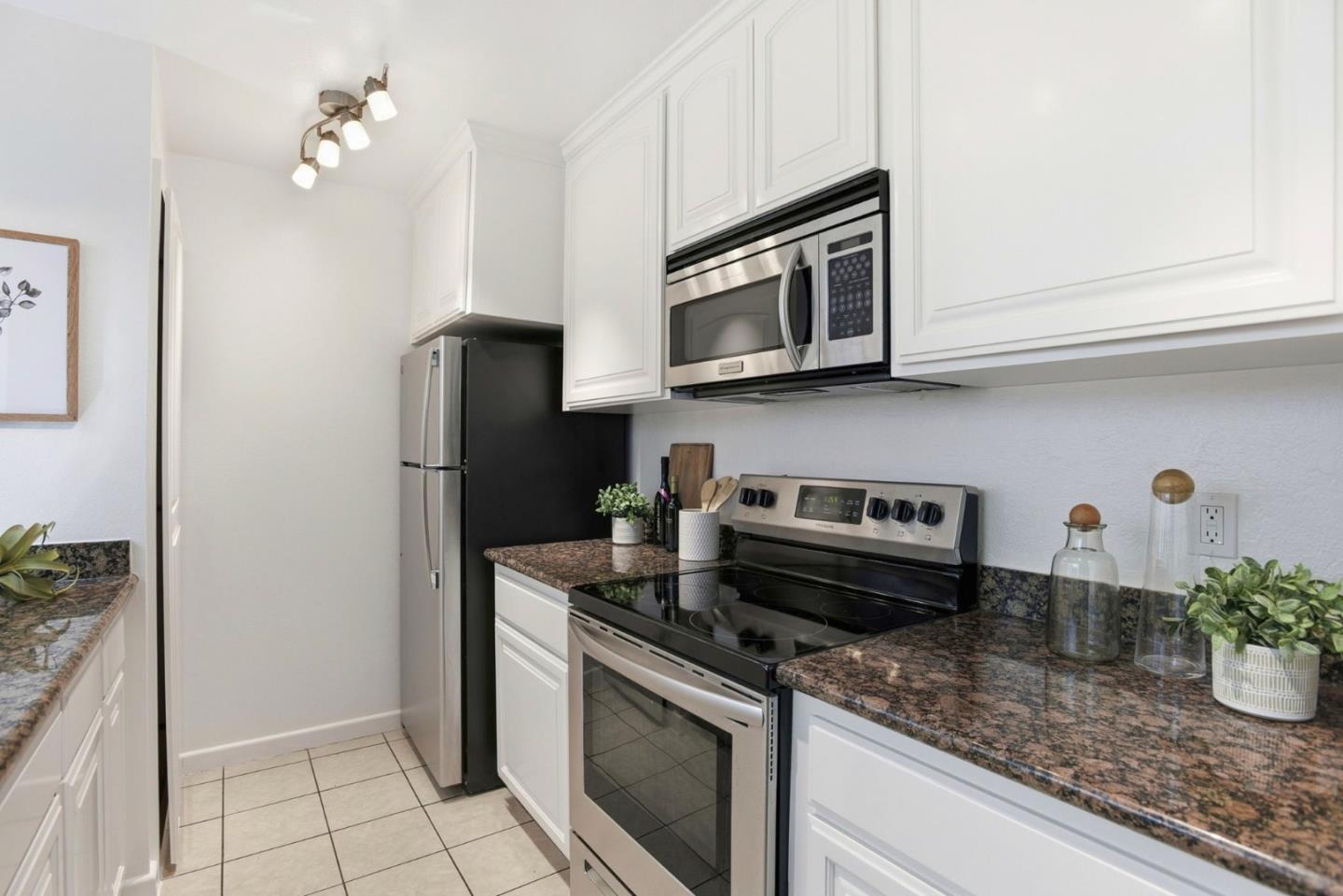 Detail Gallery Image 9 of 41 For 1919 Alameda De Las Pulgas #75,  San Mateo,  CA 94403 - 1 Beds | 1 Baths