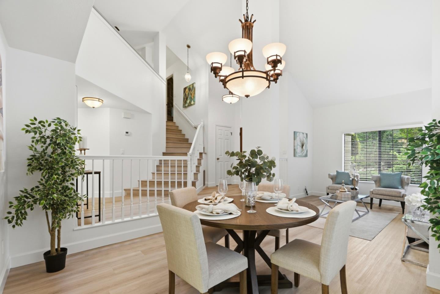 Detail Gallery Image 10 of 56 For 939 Bimmerle Pl, San Jose,  CA 95123 - 4 Beds | 2/1 Baths