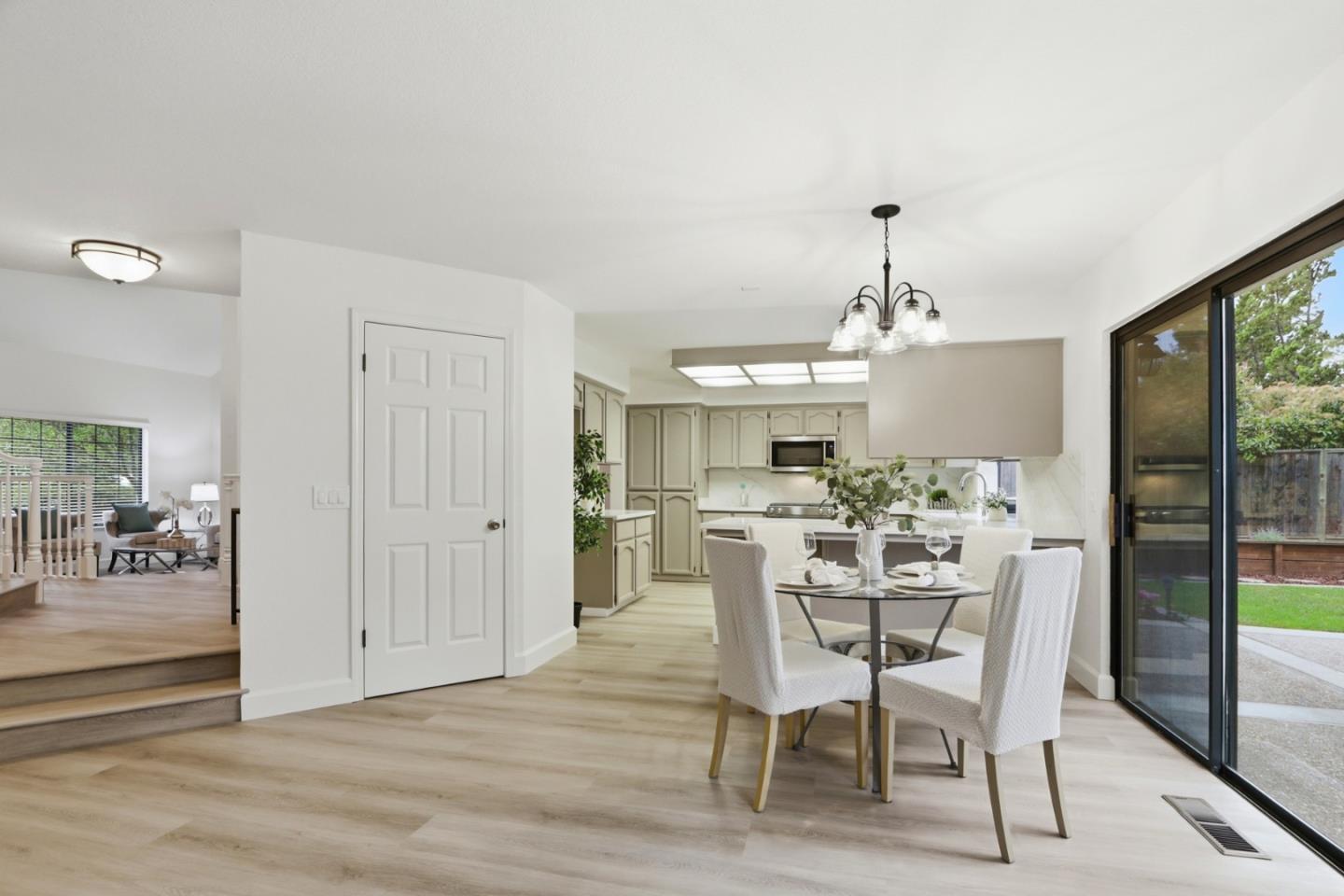 Detail Gallery Image 16 of 56 For 939 Bimmerle Pl, San Jose,  CA 95123 - 4 Beds | 2/1 Baths