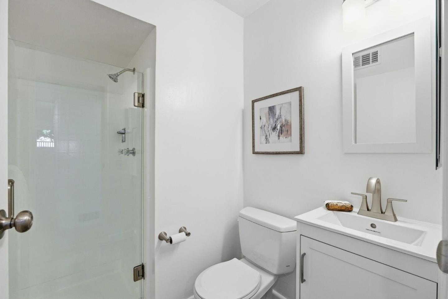 Detail Gallery Image 20 of 43 For 1004 Rubis Dr, Sunnyvale,  CA 94087 - 6 Beds | 3 Baths