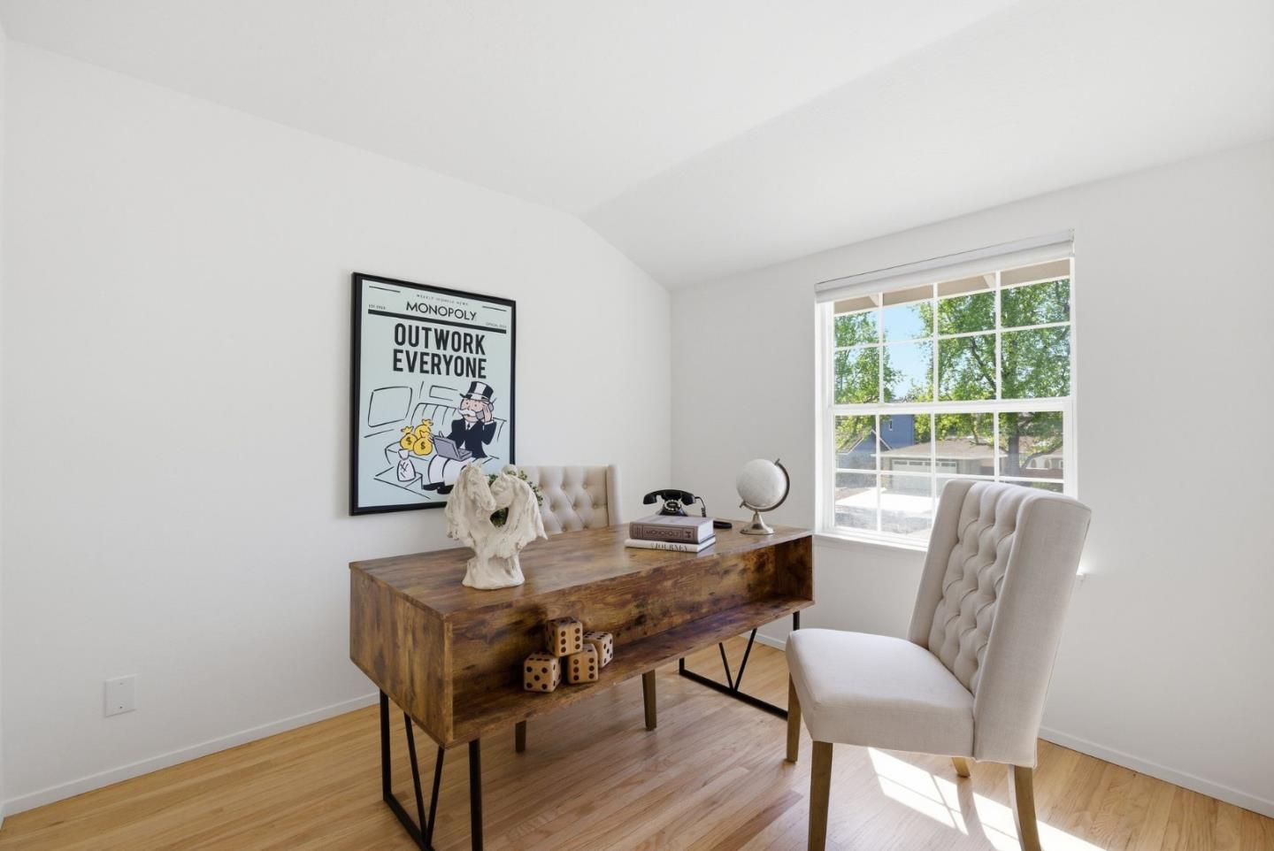 Detail Gallery Image 22 of 43 For 1004 Rubis Dr, Sunnyvale,  CA 94087 - 6 Beds | 3 Baths