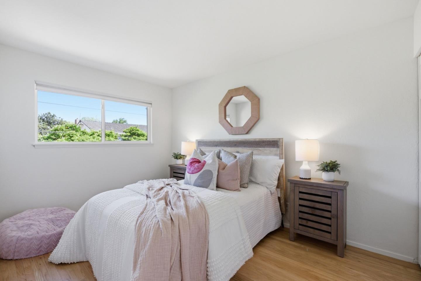 Detail Gallery Image 23 of 43 For 1004 Rubis Dr, Sunnyvale,  CA 94087 - 6 Beds | 3 Baths